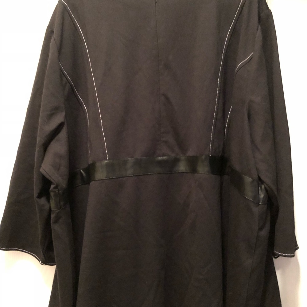 Black Top - Picture 3 of 3